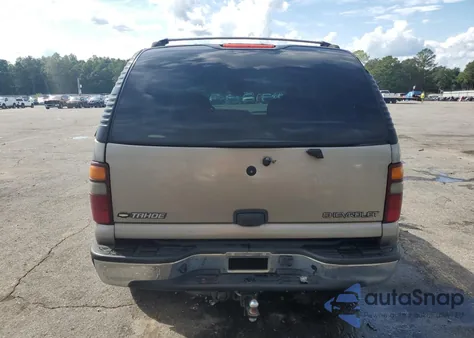 2002 Chevrolet Tahoe C1500 из США, поврежденный, VIN 1GNEC13Z02J101895